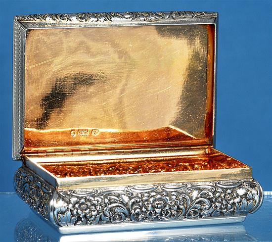 A Victorian silver table presentation snuff box, Length 3 ¾”/95 mm Width 68mm Weight 7.4oz/210grms